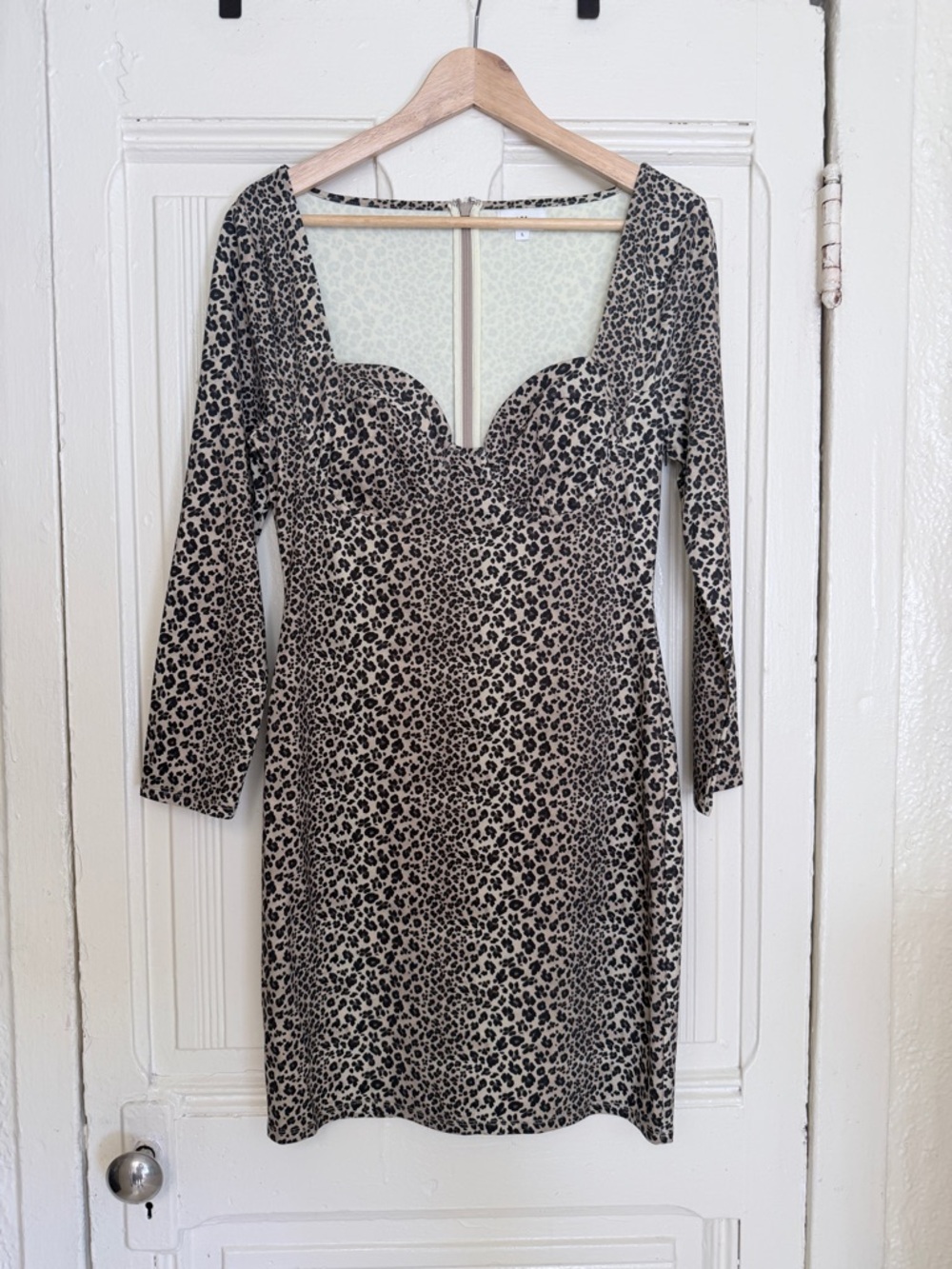 LPA Leopard Print Sweetheart Neckline Long Sleeve Dress - Black & Cream size: L